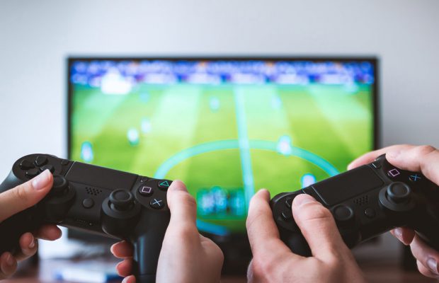 Videogiochi, psicoterapeuta “Rischio dipendenza alto, patentino digitale per genitori e figli” Videogiochi, psicoterapeuta “Rischio dipendenza alto, patentino digitale per genitori e figli”