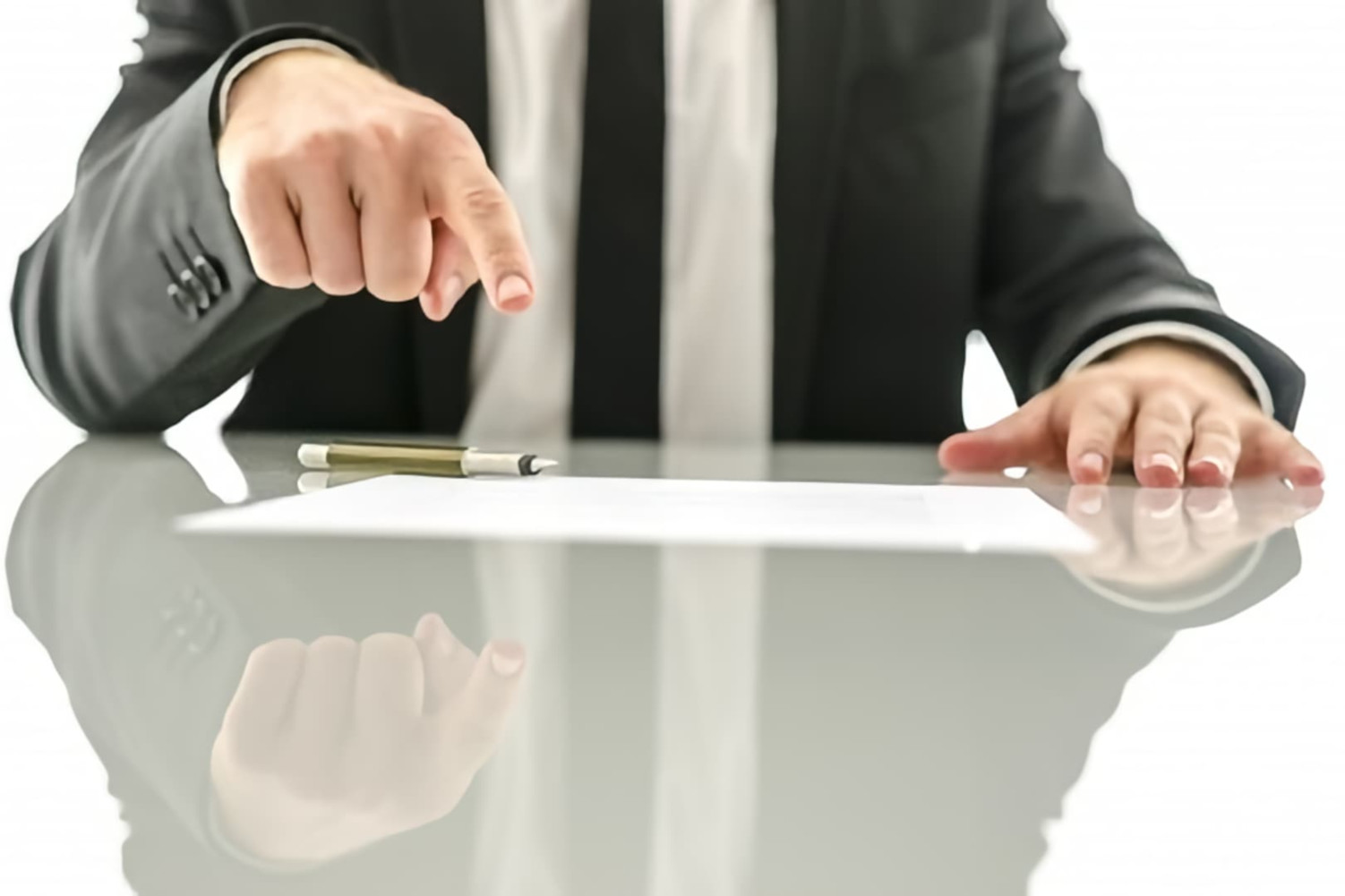 Decreto Agosto, sgravi su contributi ma perplessità su blocco licenziamenti