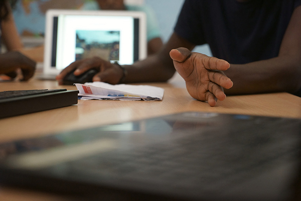 Migranti, l’integrazione passa dal lavoro, arrivano i corsi di formazione