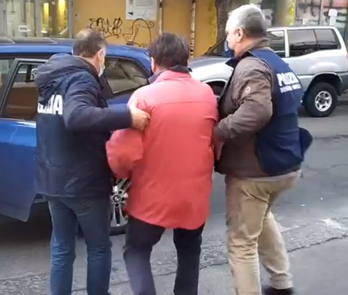 Compravendita di cittadinanza a Catania, arresti