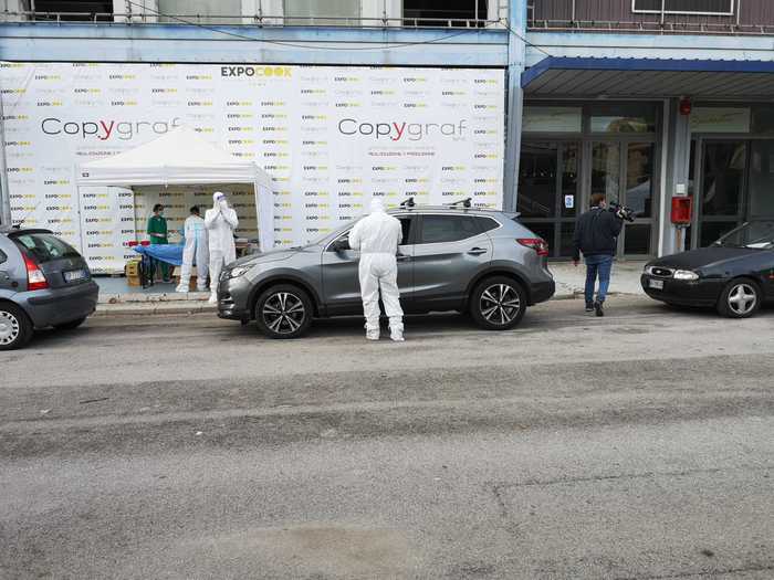 Vaccini, dosi in auto per 80enni e fragili nel Palermitano, ecco dove