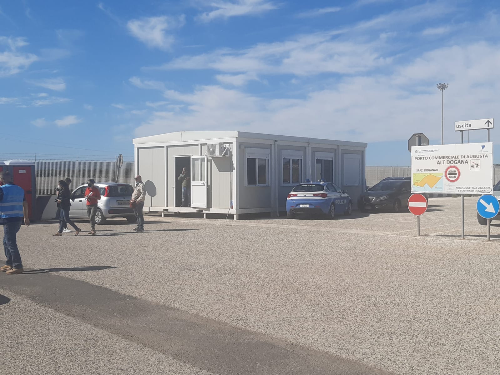 Galleria foto 'Immigrazione, sindacato poliziotti Fsp, “Siamo carne da macello nel silenzio delle istituzioni”' - foto 2