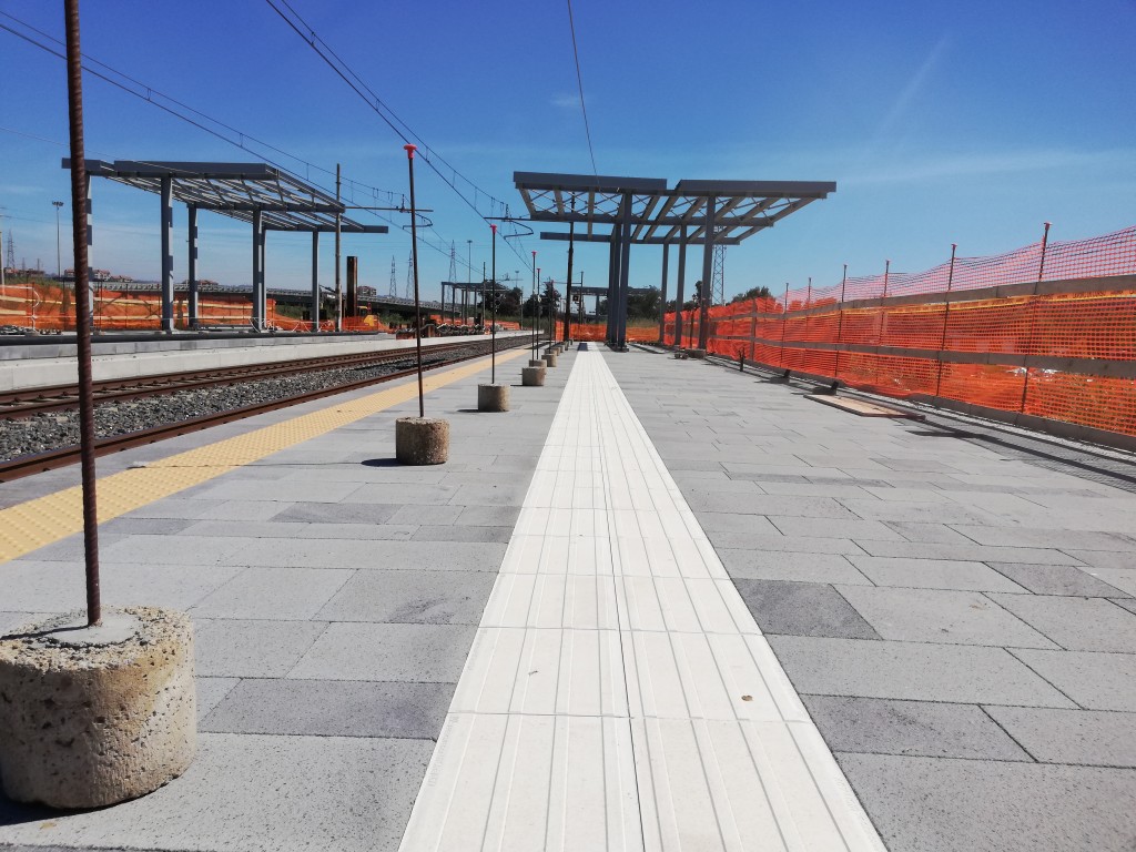 Trasporti, Bianco sulla Stazione ferroviaria di Fontanarossa