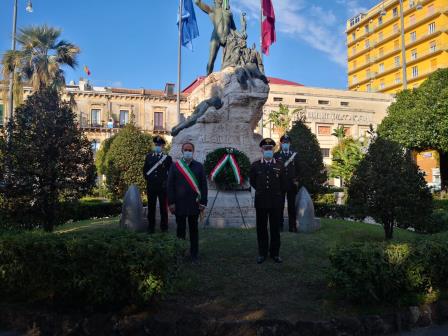 Unità nazionale, sindaco Acireale depone una corona per i caduti