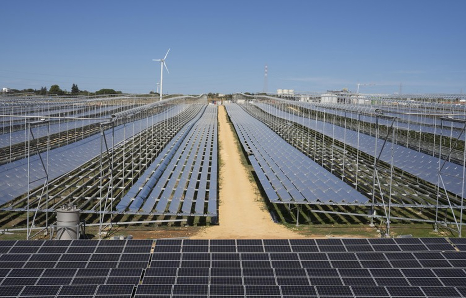 Sicilia, impianti integrano solare a concentrazione e fotovoltaico