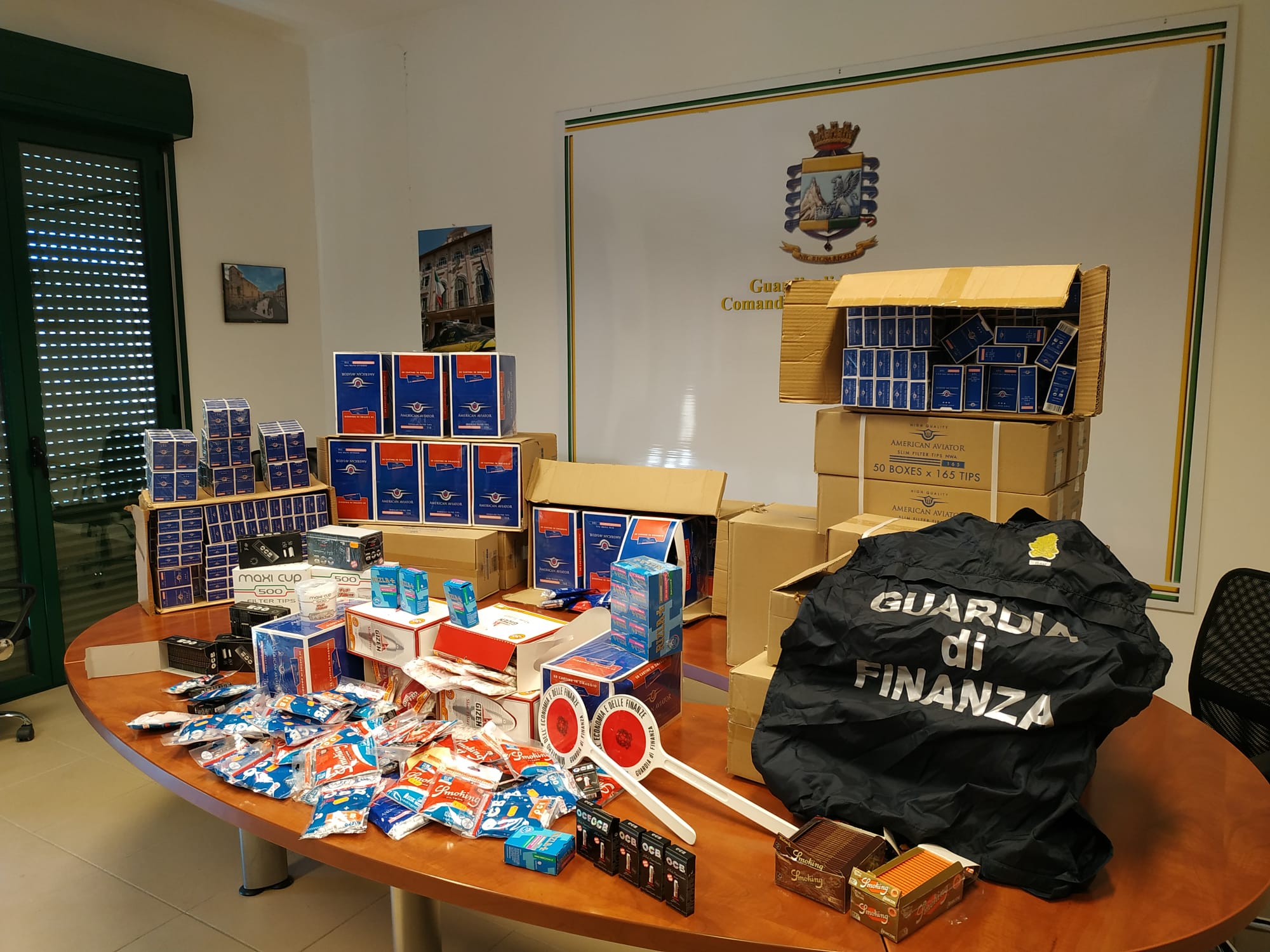 Enna, filtri e cartine “illeciti” e la concorrenza andava… in fumo