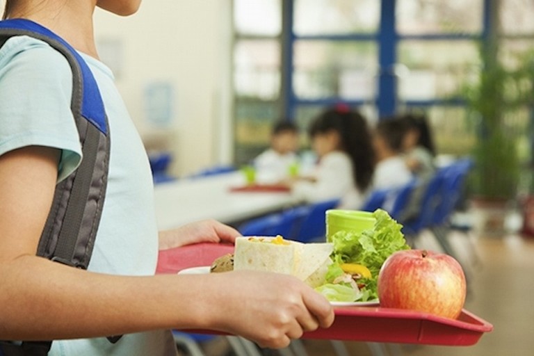 Mense scolastiche, in Sicilia menù decisamente poco sani