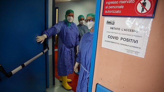 Coronavirus, Ugl, “Chiarezza sulle coperture assicurative dei medici”