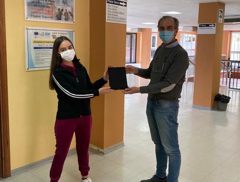 La classe capovolta, “I ragazzi più stimolati a lavorare in gruppo” La classe capovolta, “I ragazzi più stimolati a lavorare in gruppo”