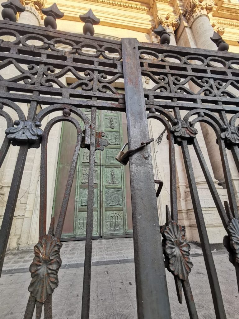 Musei dietro le sbarre, il Dpcm condanna la cultura e libera le pecore