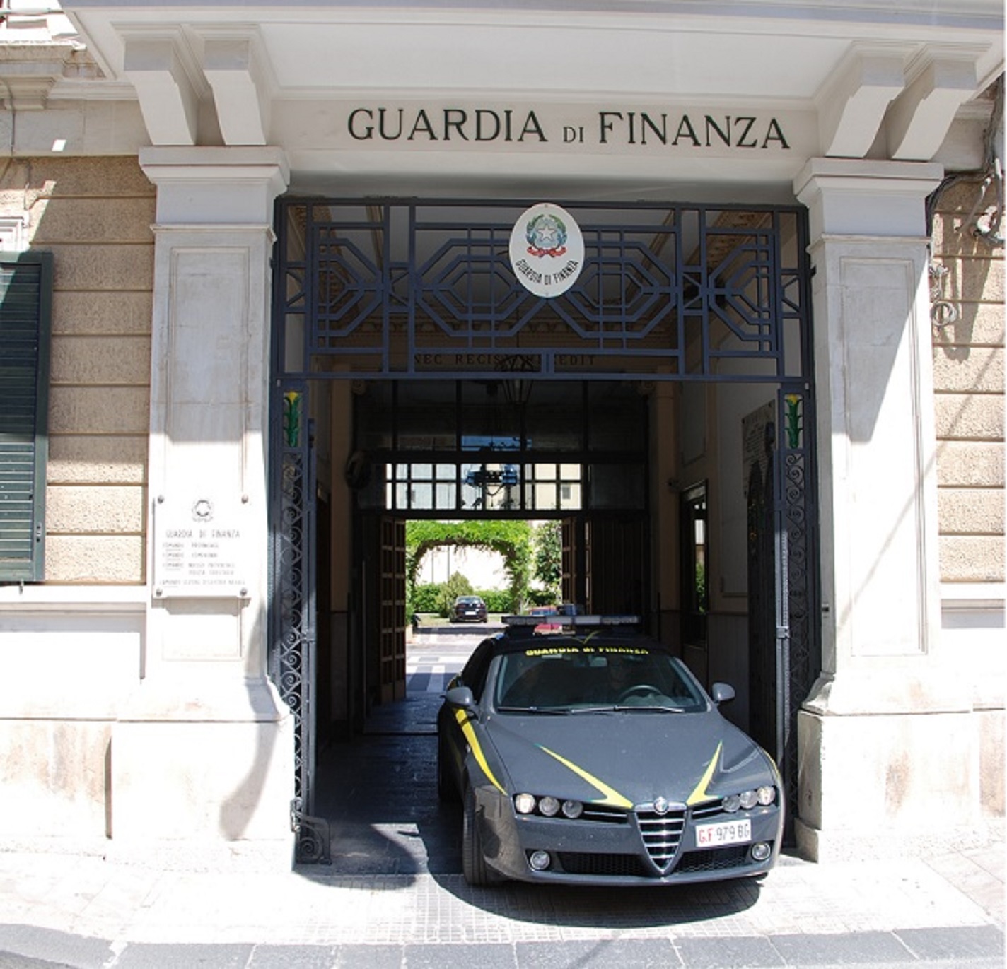 Mafia, sequestro per 300 mila euro a esponente clan Aparo