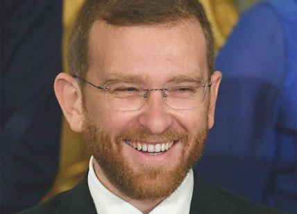 Provenzano: “Inopportuno parte governo parli cenone Natale”