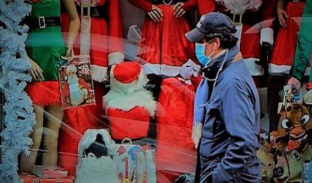 Natale, rincari benzina e bollette rischiano di affossare consumi