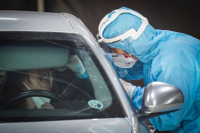 Covid, quarantena e tampone fino al 6 aprile per chi arriva da Ue