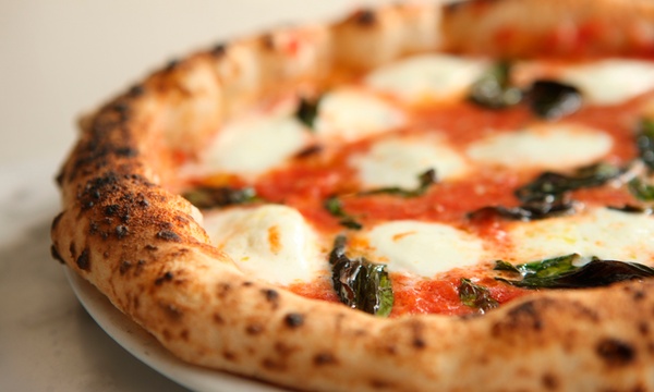 Chiusure anticipate e coprifuoco costano alle pizzerie 5 miliardi di euro Chiusure anticipate e coprifuoco costano alle pizzerie 5 miliardi di euro