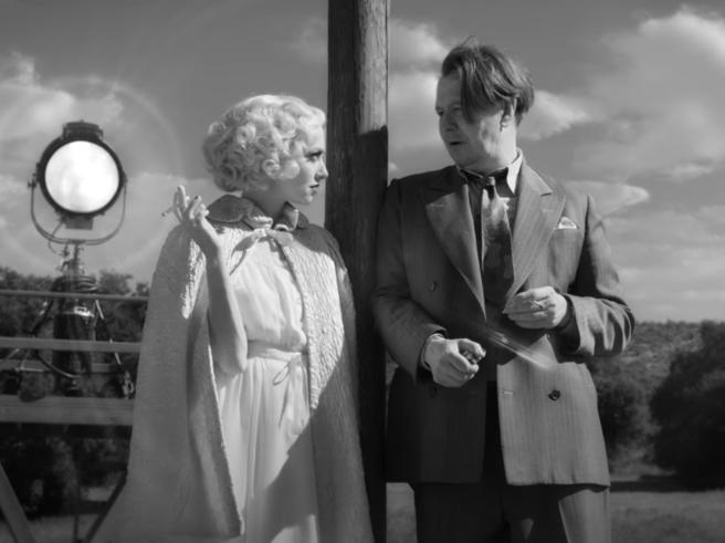 Mank, Fincher scruta e condanna un’umanità senza tempo