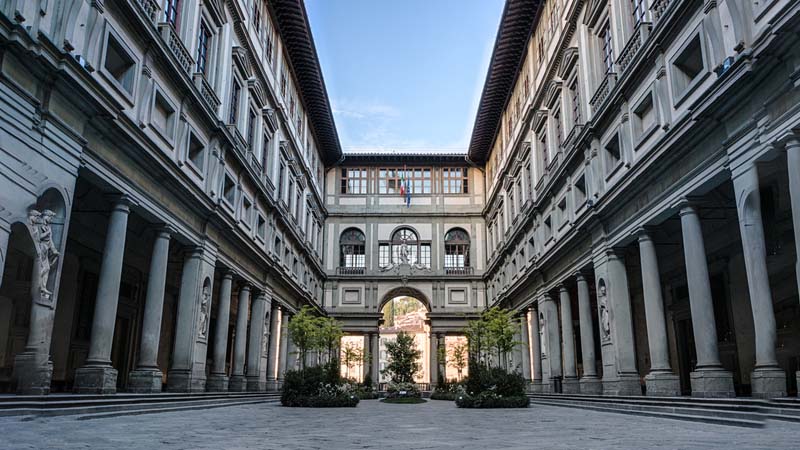 Dagli Uffizi a Palazzo Albergati, musei da mettere “sotto l’albero” Dagli Uffizi a Palazzo Albergati, musei da mettere “sotto l’albero”