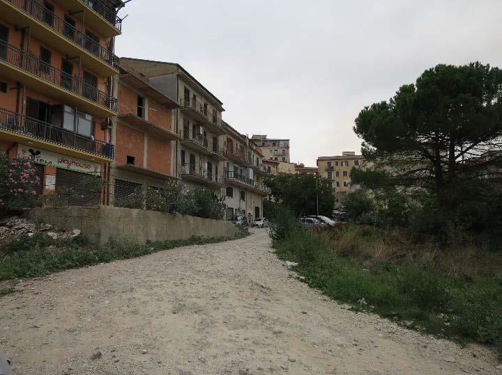 Dissesto idrogeologico a Mussomeli (Cl), via di fuga  per il quartiere Terravecchia