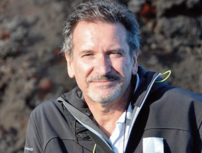 L’Etna torna a farsi sentire, il vulcanologo Neri: “Ecco cosa sta accadendo”