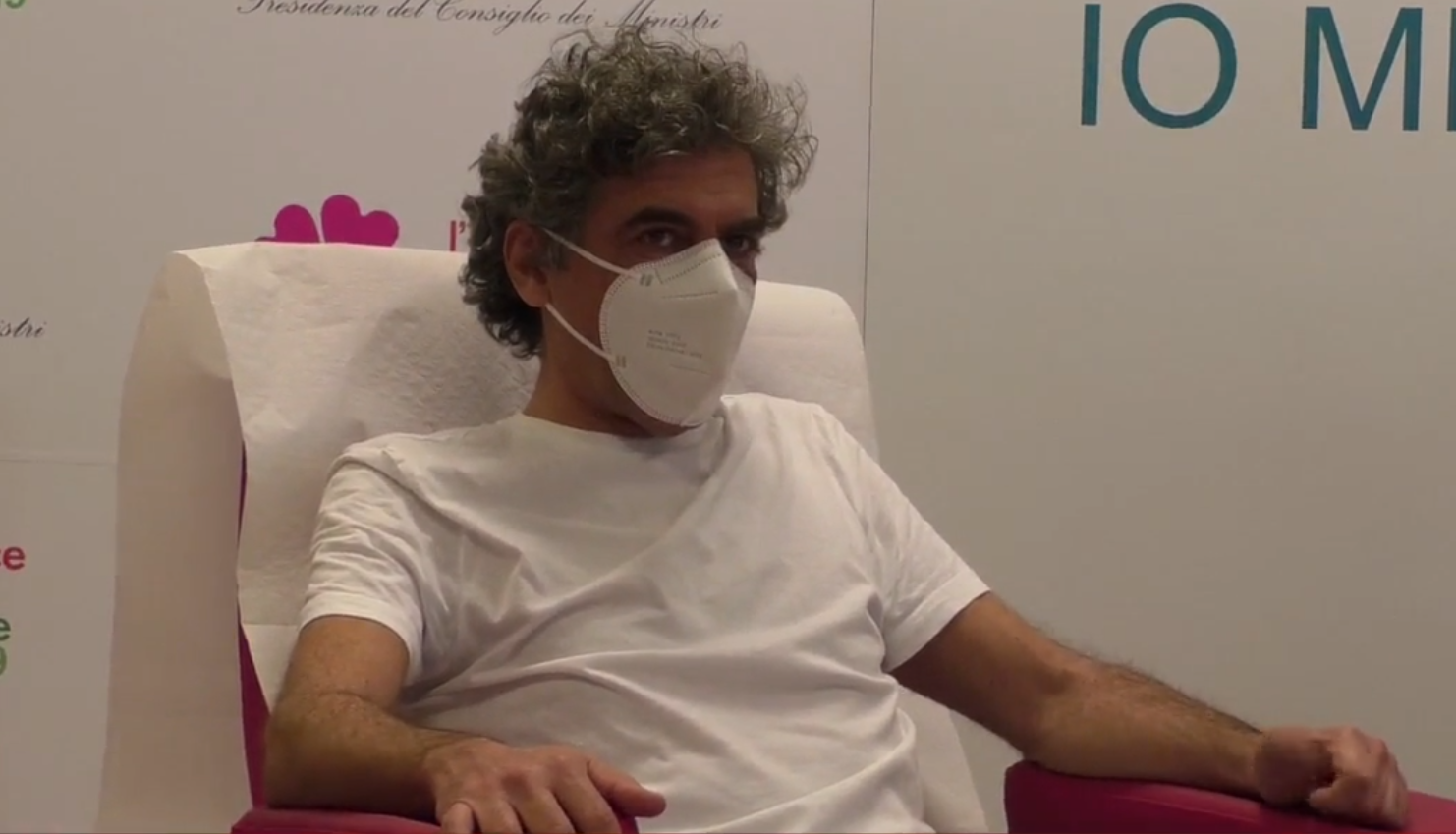 Galleria foto 'Vax Day, i vaccini finalmente a Palermo, oggi le prime somministrazioni nell’ospedale Civico' - foto 4