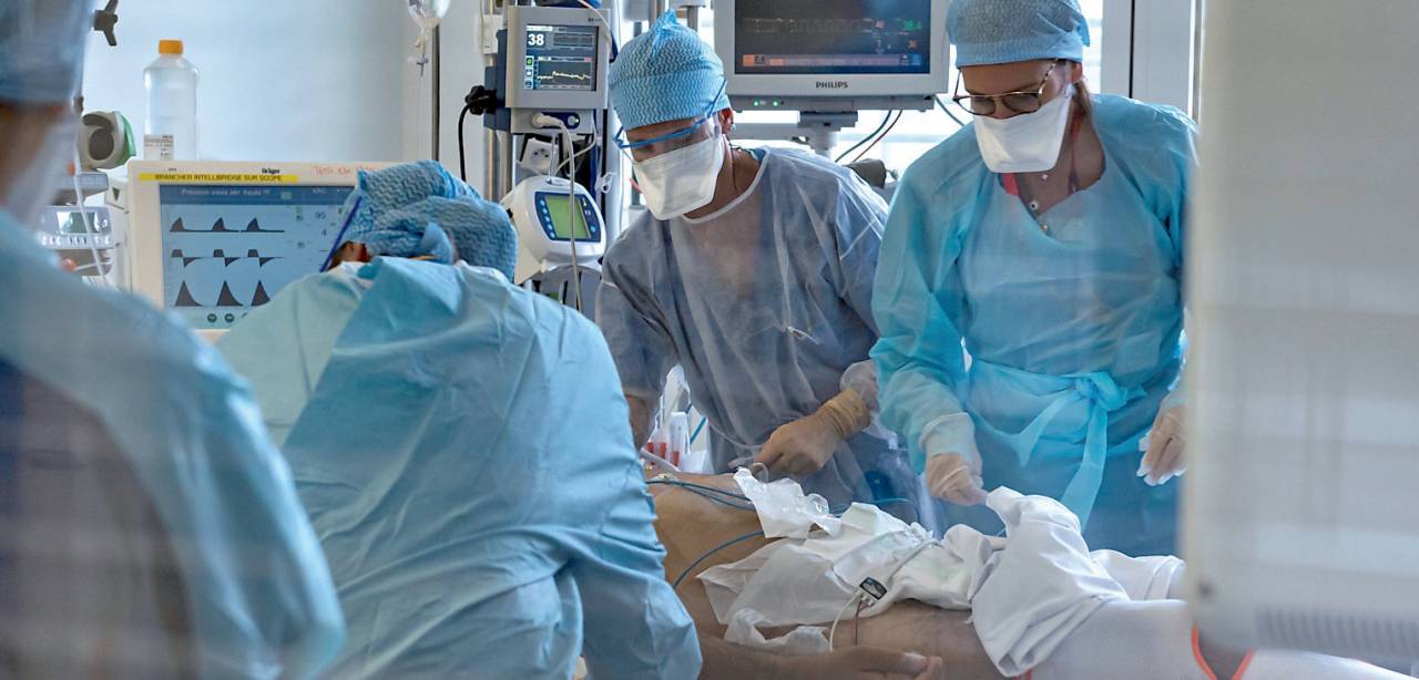 Covid, varianti, Ecdc, “Rischio molto alto e maggiore gravità”