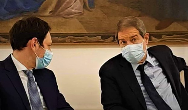Coronavirus, assembramenti, in Sicilia un secco no al “liberi tutti”