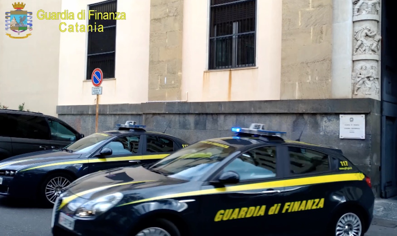 Mafia, operazione contro i clan Laudani e Santapaola