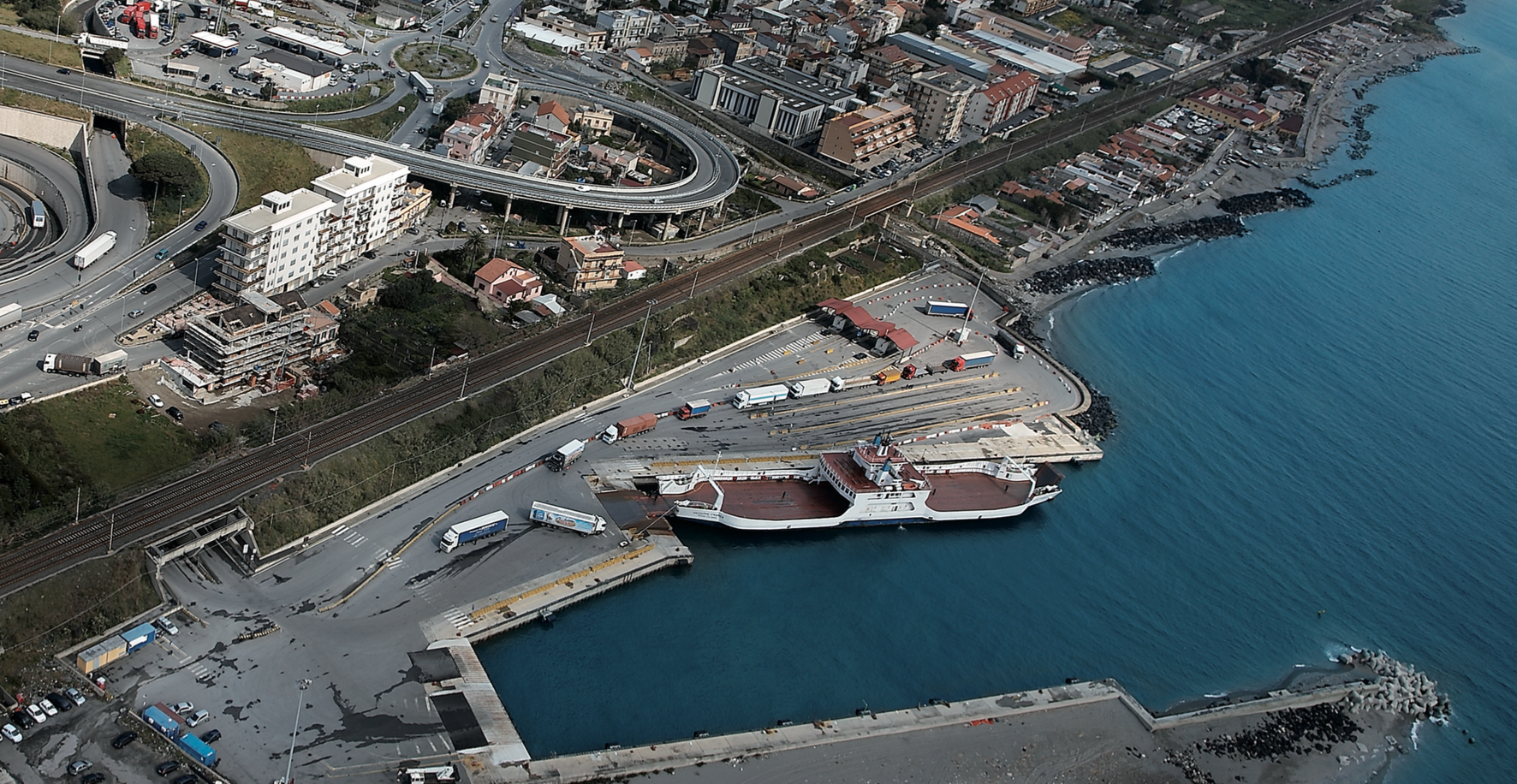 AeM: “In Sicilia rete ferroviaria, portuale e stradaria monca”