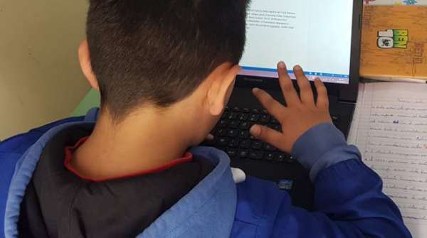 Didattica a distanza per la scuola primaria, i genitori catanesi: “Era davvero necessaria? I nostri bimbi vogliono tornare in classe”