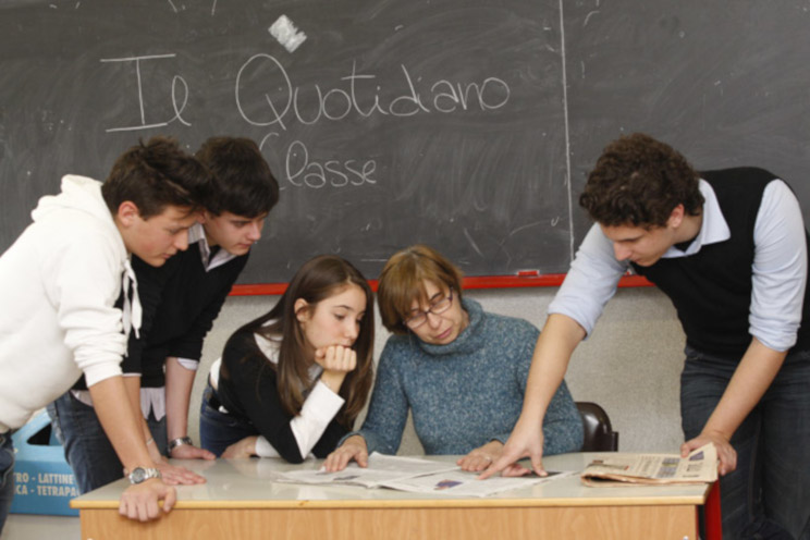 Quotidiani in classe, fondi a scuole statali e paritarie