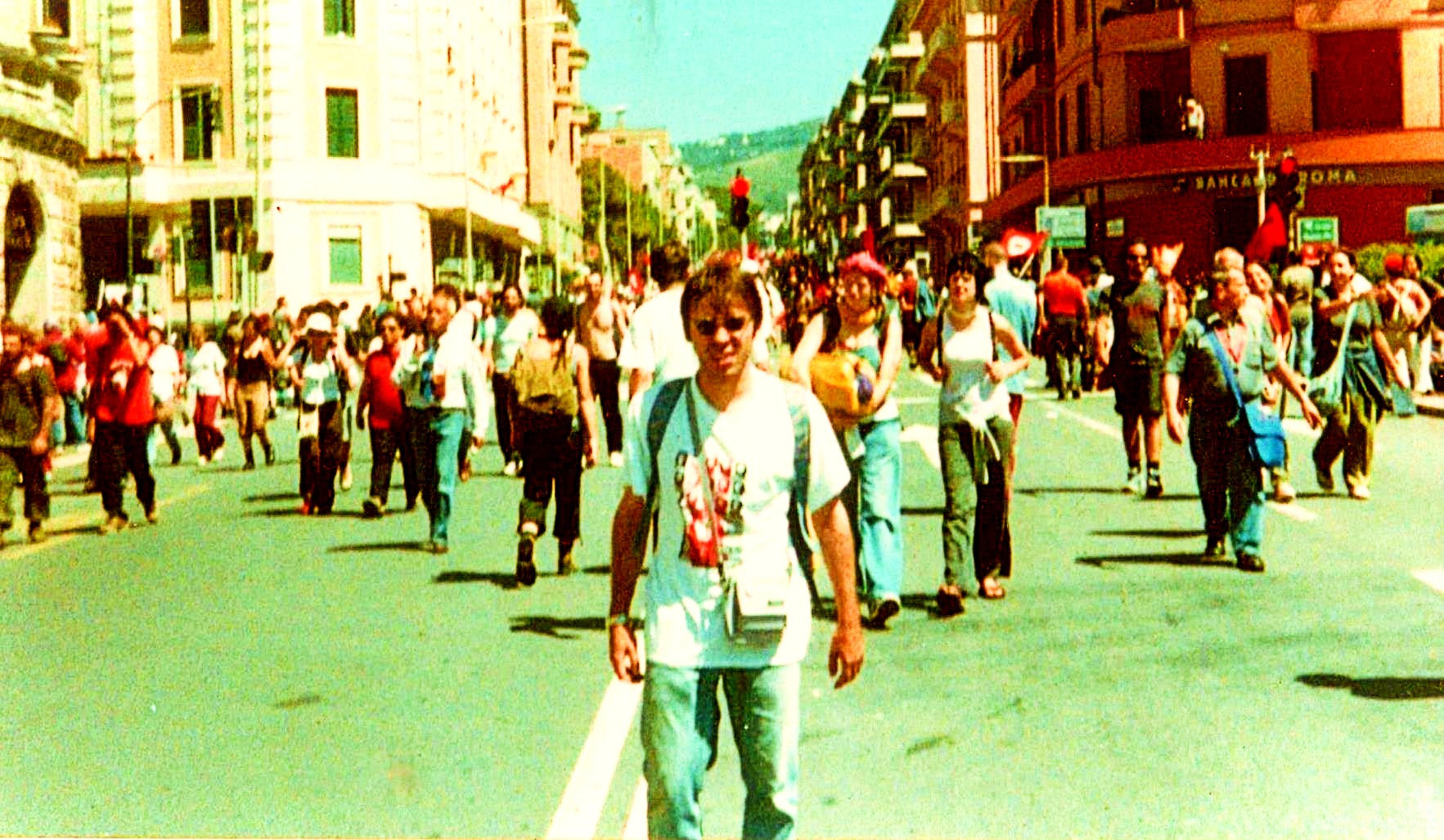 Teatro, il progetto “20ANNI” per narrare i fatti del G8 di Genova