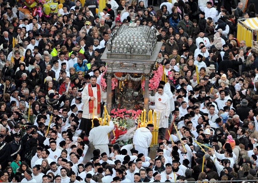 Processione di S. Agata annullata, ma c’è chi propone una Festa in sicurezza