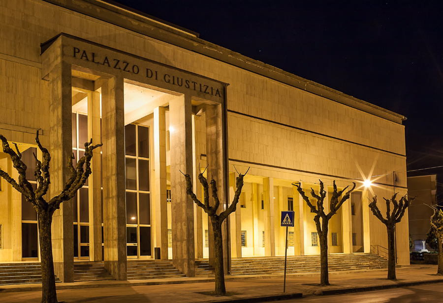 Molestie sessuali, Enna, esami su pc e telefonini prete