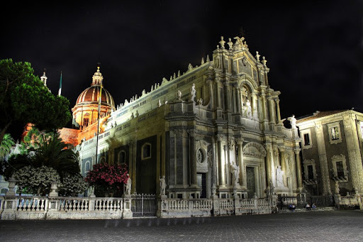 Sant’Agata, illuminazione artistica e “verde” per il Duomo di Catania