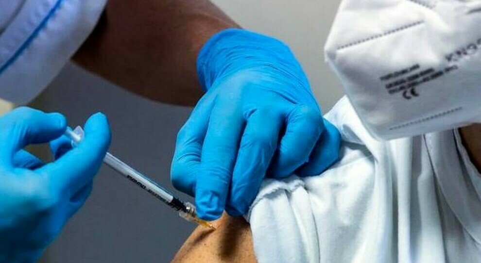 60.000 infermieri autonomi senza priorità ad essere vaccinati
