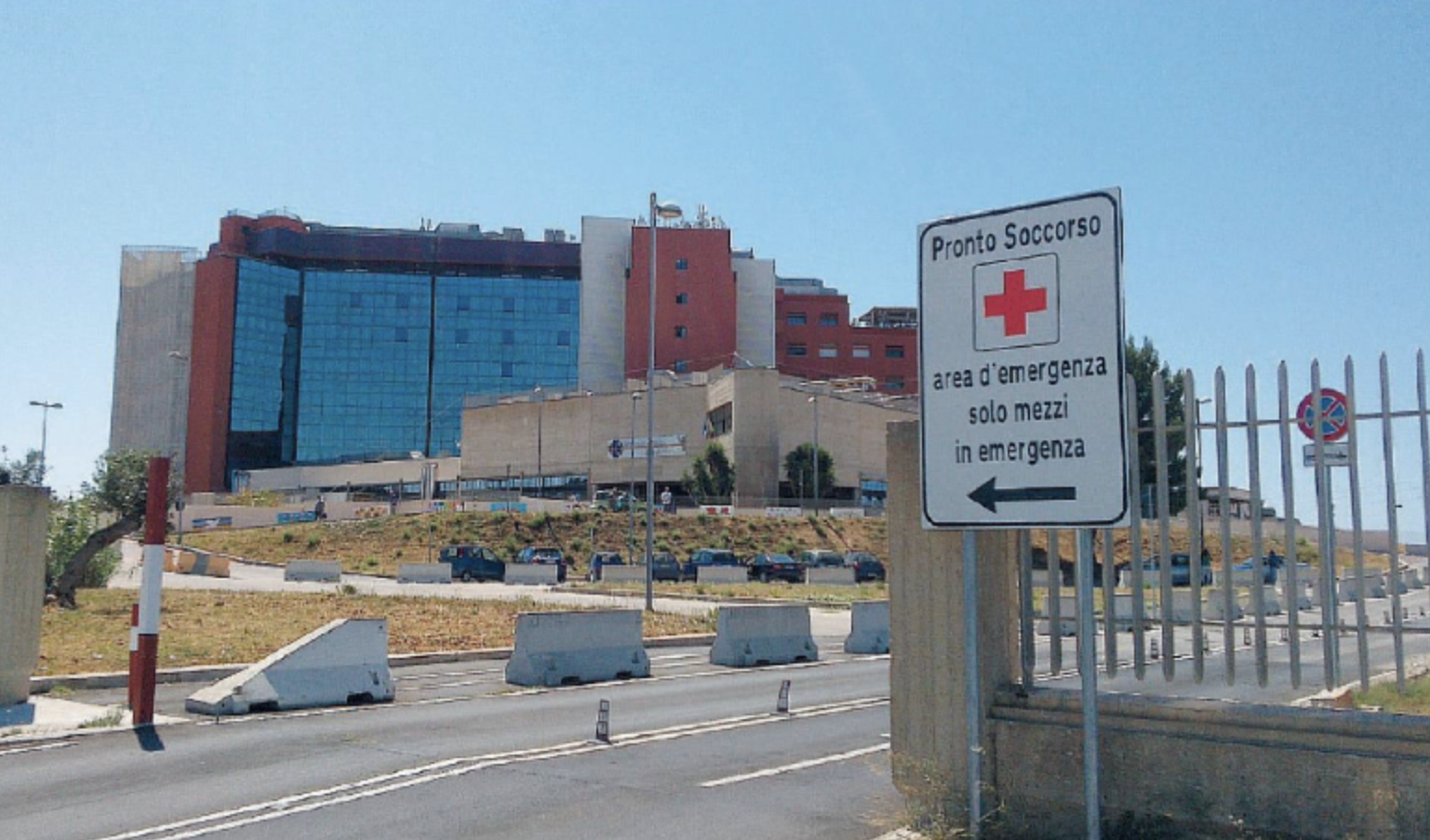 Incidente a Marsala, morta una donna, gravi i figli di 2 e e 3 anni