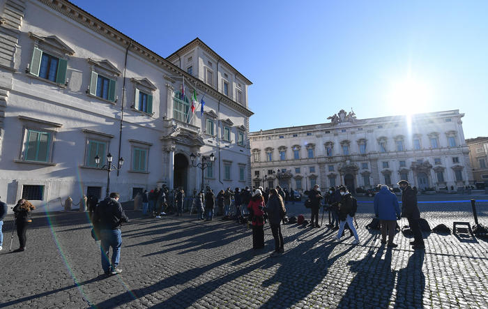 Crisi di Governo, consultazioni, distanze sul nome di Conte