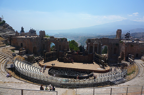 Taormina Arte, giorni decisivi per definire il futuro Taormina Arte, giorni decisivi per definire il futuro