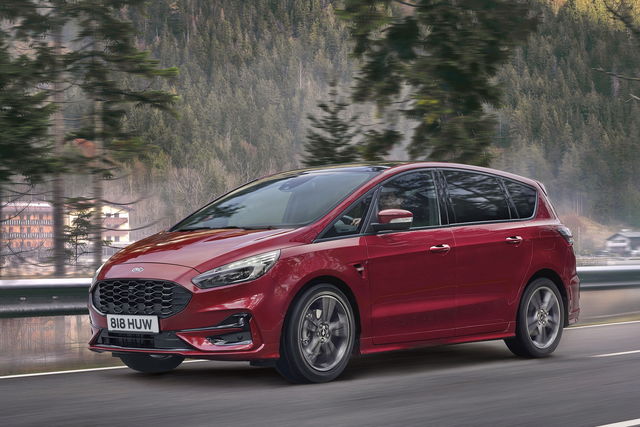 Ford S-Max Hybrid, il Suv per le famiglie numerose