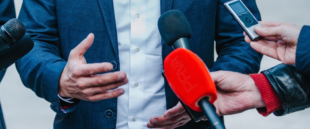 Cittadini stanchi, disgustati e sempre più distanti dalla politica