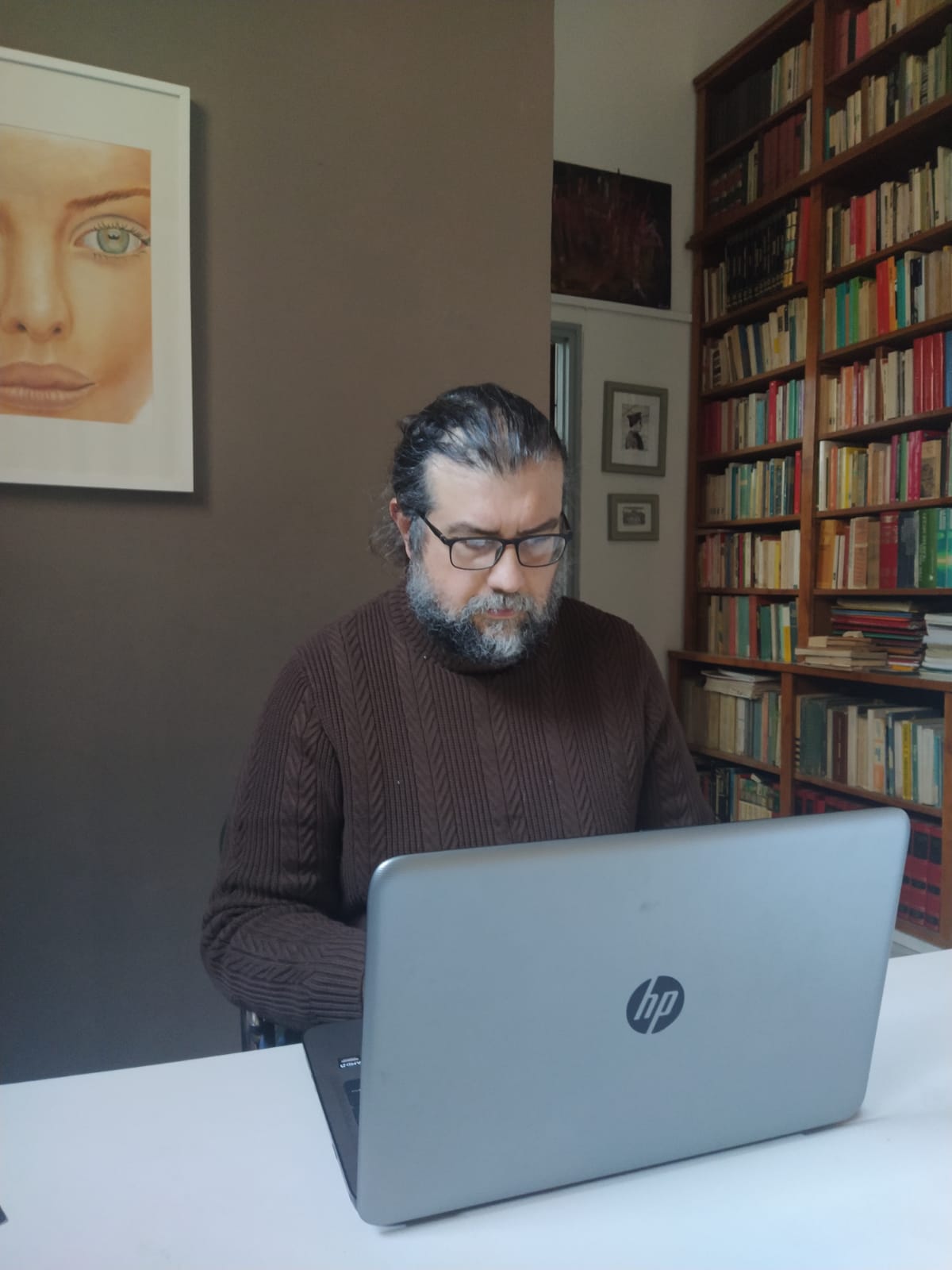 Galleria foto 'Alternanza scuola-lavoro, contratto per due liceali catanesi' - foto 1