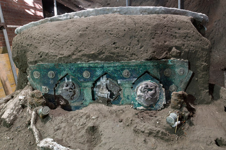 Pompei, trovato carro unico in scavi di villa di Civita Giuliana