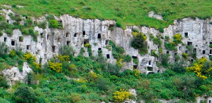 Ambiente: M5S, riserva Pantalica abbandonata dalla Regione