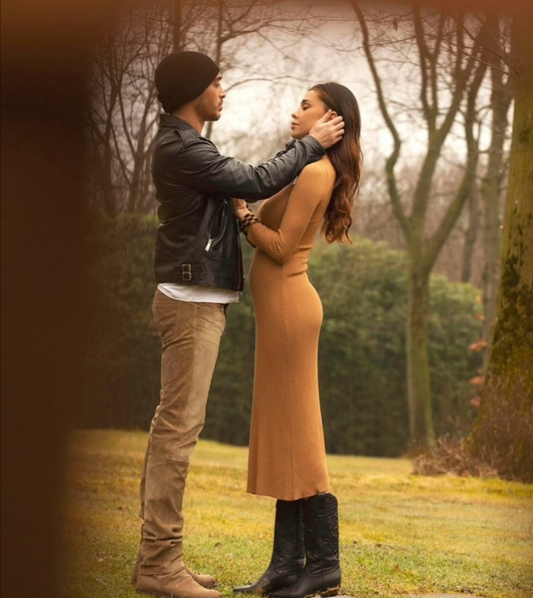 Belen incinta di Spinalbanese, Stefano De Martino la rimpiange