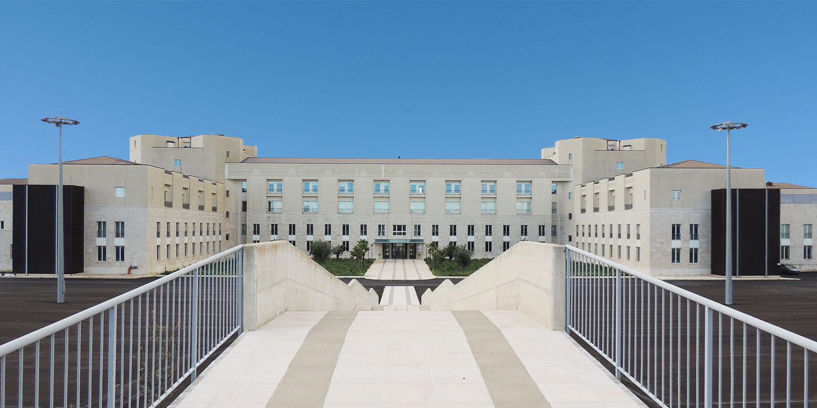 Rifiutano il vaccino, l’Asp Ragusa sospende 30 tra medici e infermieri