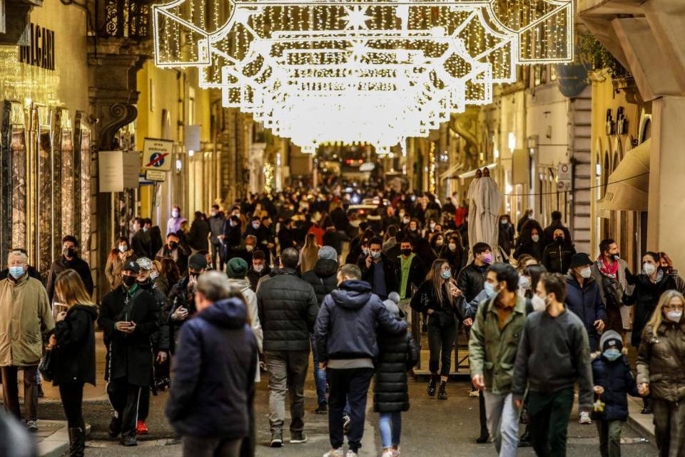 Ministero Salute, “Evitare occasioni di contatto non necessarie”