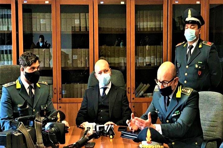 Migranti, scoperte presunte truffe nei Centri d’accoglienza Migranti, scoperte presunte truffe nei Centri d’accoglienza