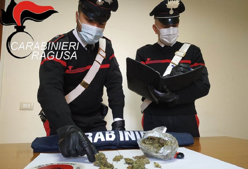 Droga, blitz dei Carabinieri nel Ragusano, otto arresti