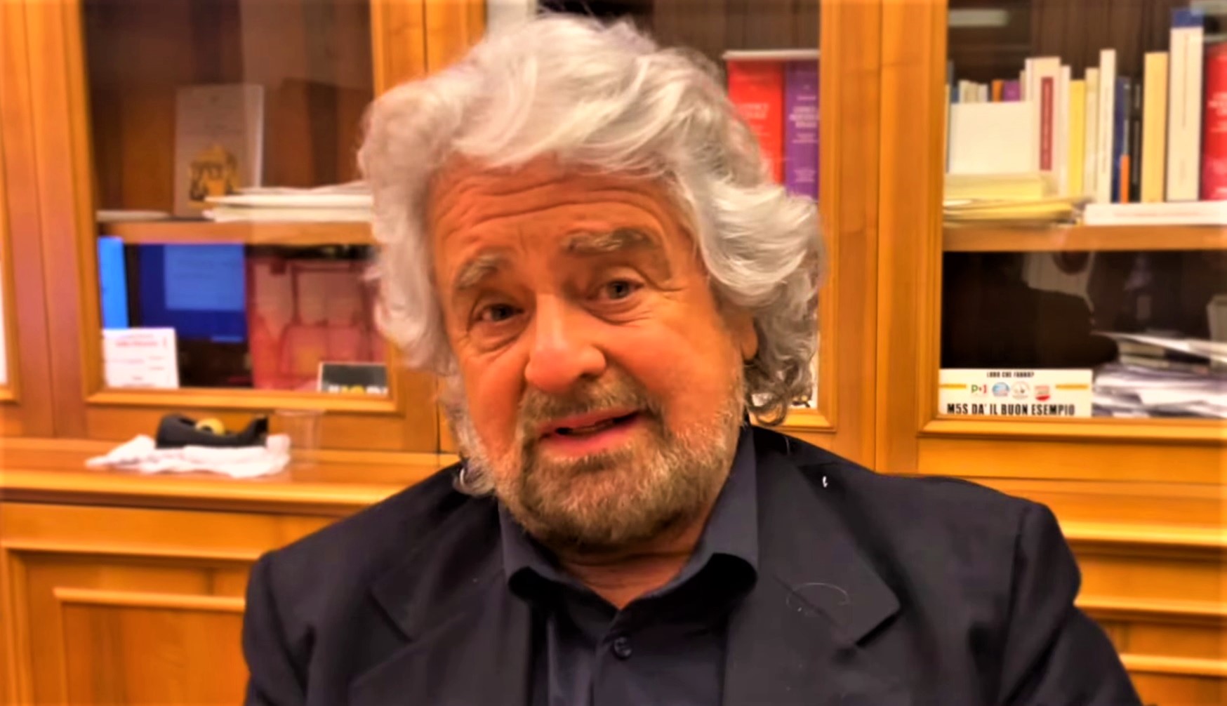 Crisi, M5s, Beppe disinnesca la bomba-voto,”Draghi è grillino!
