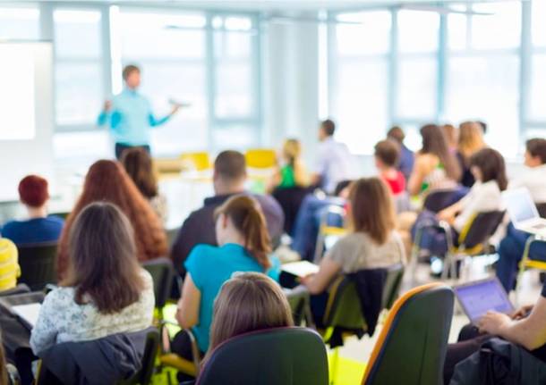 Avviso 22, tirocinanti non pagati da 2 anni pronti ad adire le vie legali